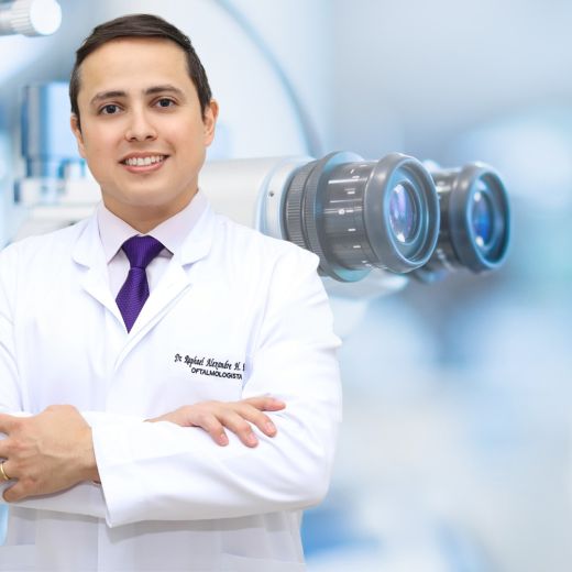 Dr. Raphael Alexandre Hannum Resende 